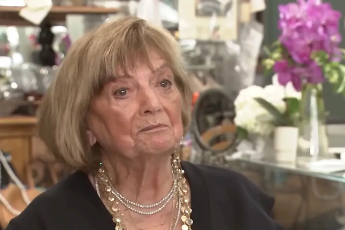 Portrait d'Ann Angeletti, centenaire inspirante