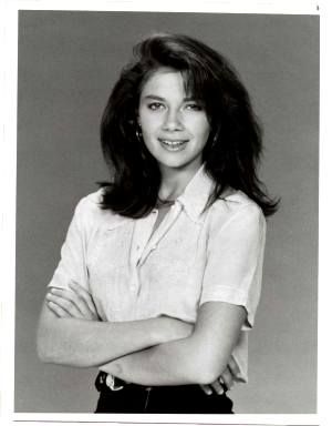 Portrait de Justine Bateman, icône des années 80
