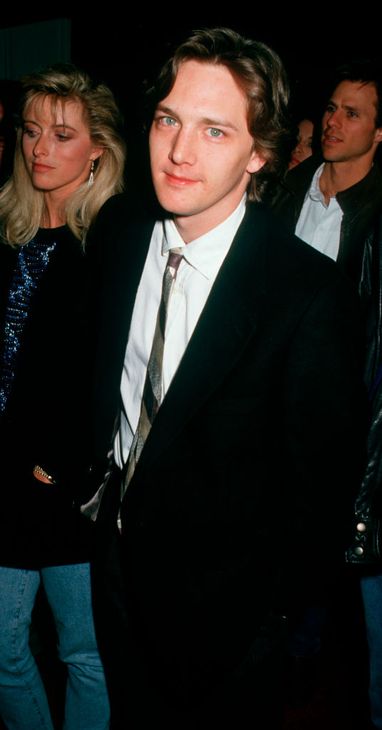 Andrew McCarthy en pleine réflexion, dans les années 80