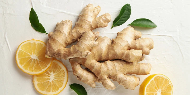 Gingembre et citron frais, ingrédients clés du soin maison