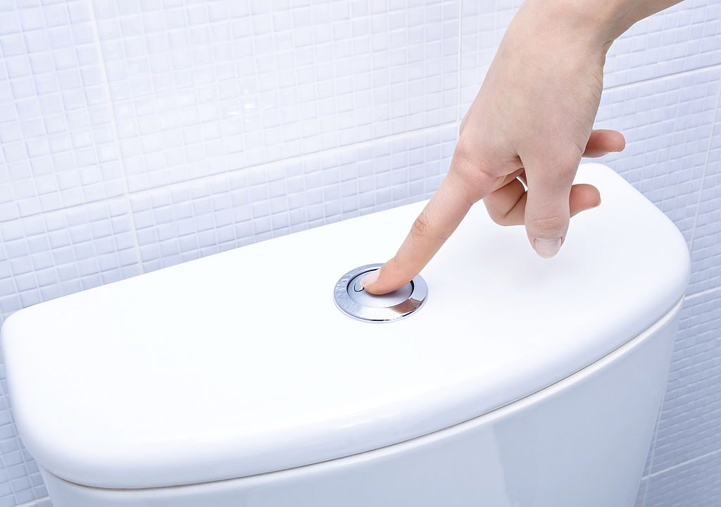 Surface en porcelaine nettoyée et brillante