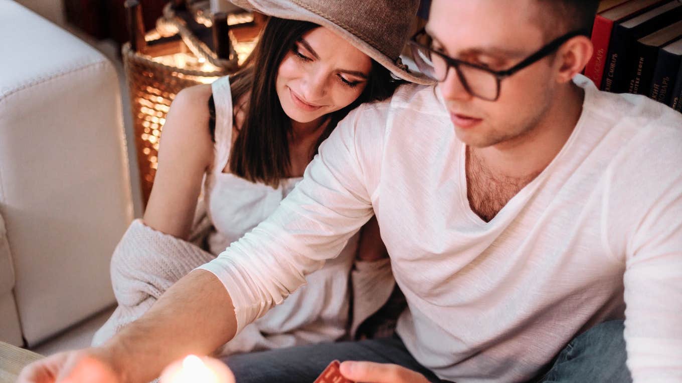 Femme épanouie pratiquant ses passions personnelles