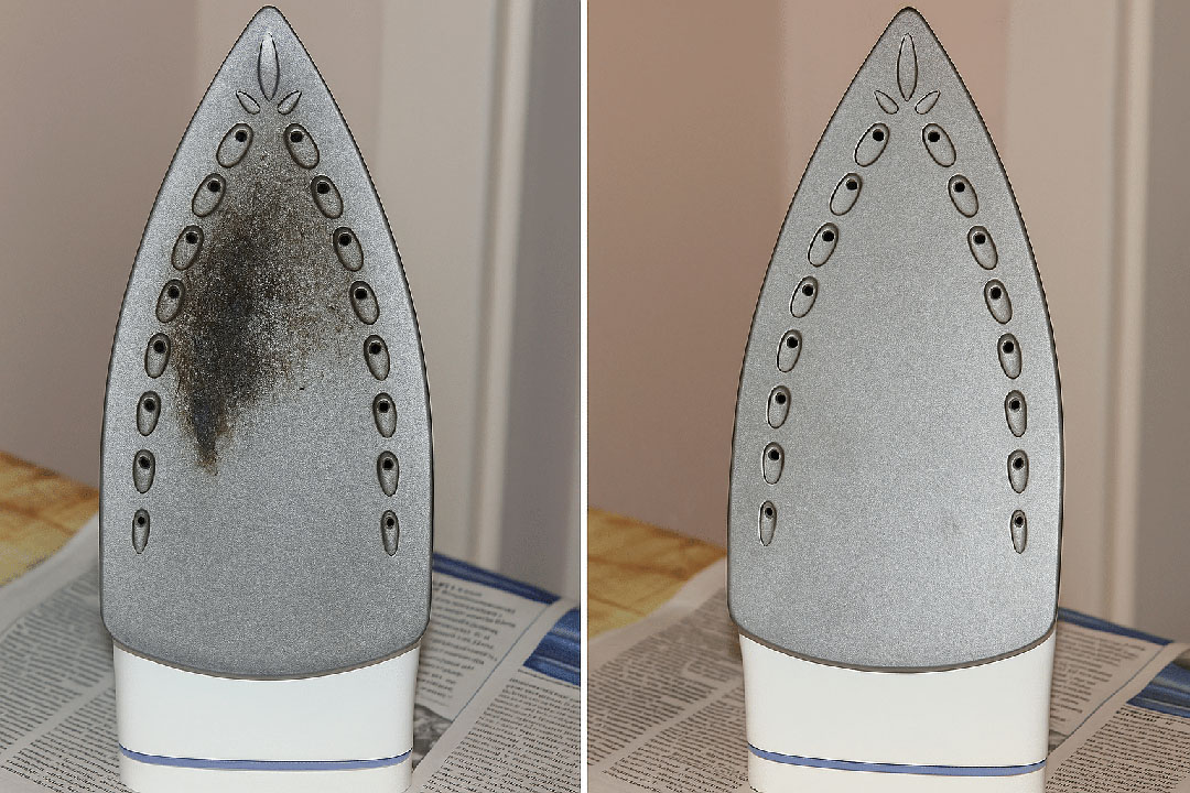 Nettoyage de la semelle d'un fer &agrave; repasser avec du sel et du papier cuisson