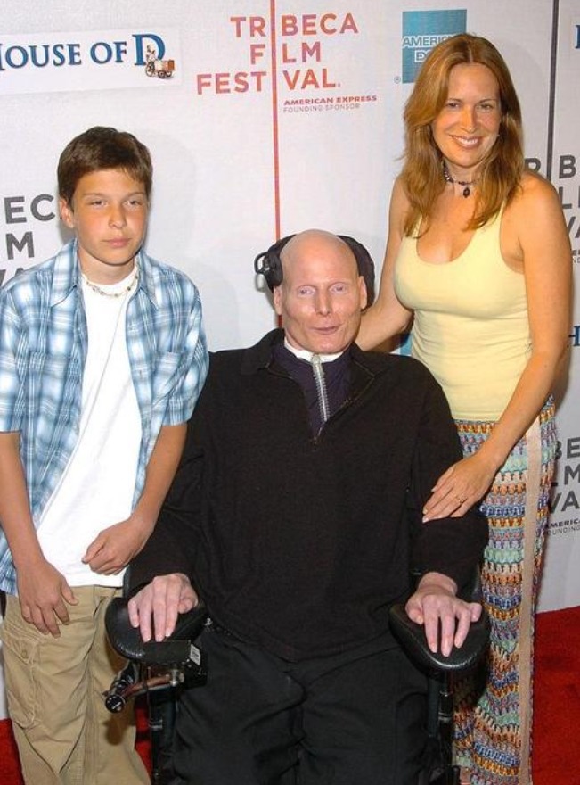 Will Reeve en tenue professionnelle