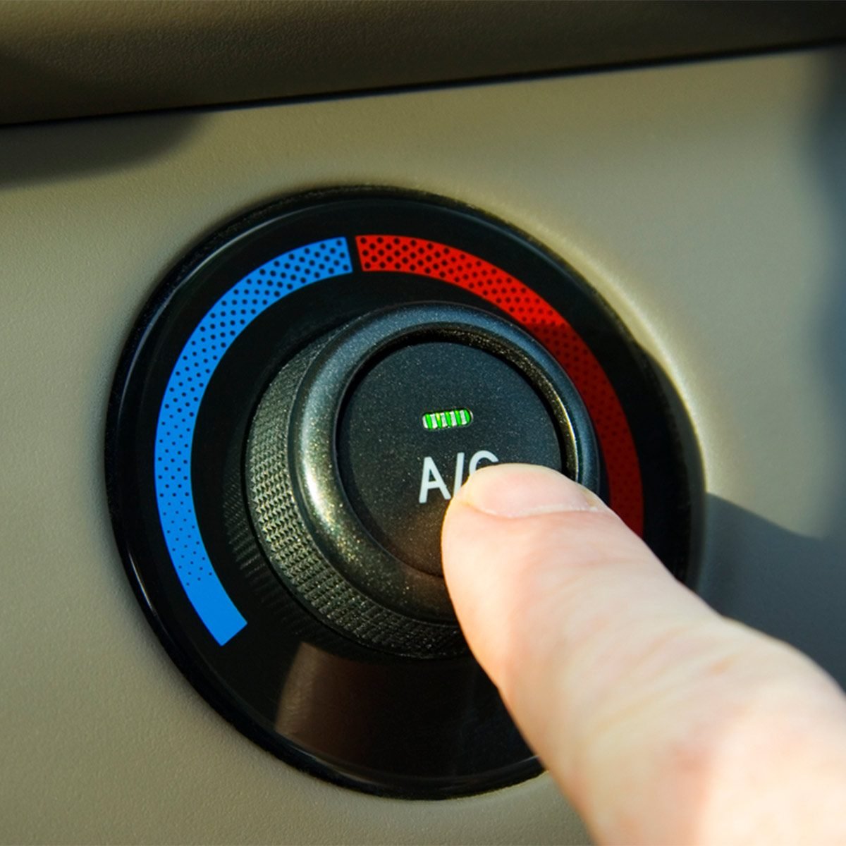 Comparaison vitres ouvertes et climatisation en voiture
