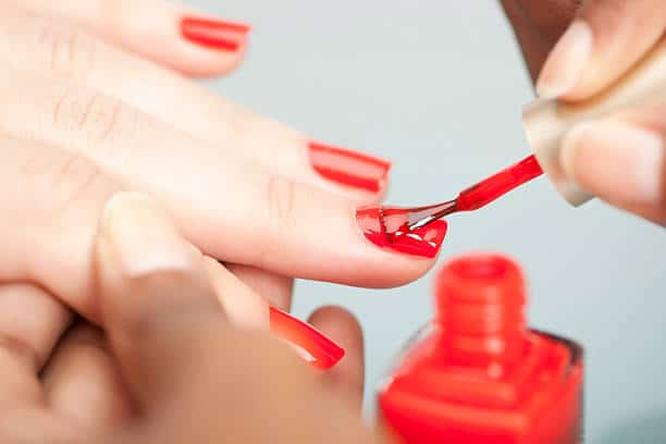 Application précise du vernis